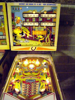 gottlieb bronco pinball machine